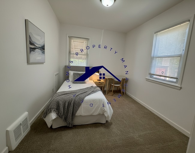 Photo - 1421 Helen St