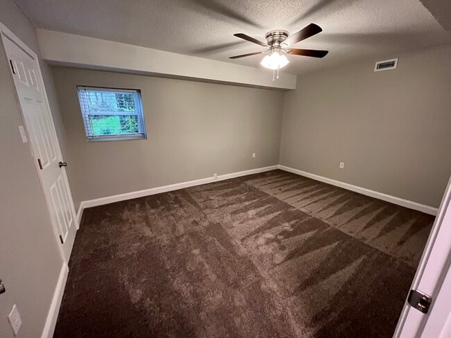 Sharp's Ridge 1x1 - Rand at Sharps Ridge