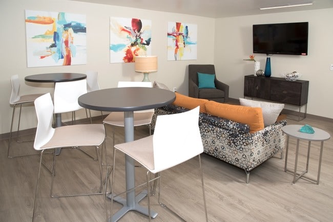 Continental Apartments