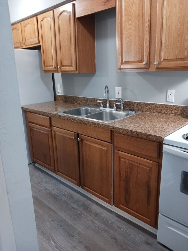 Photo - 6123 SW 10th Pl Unit B