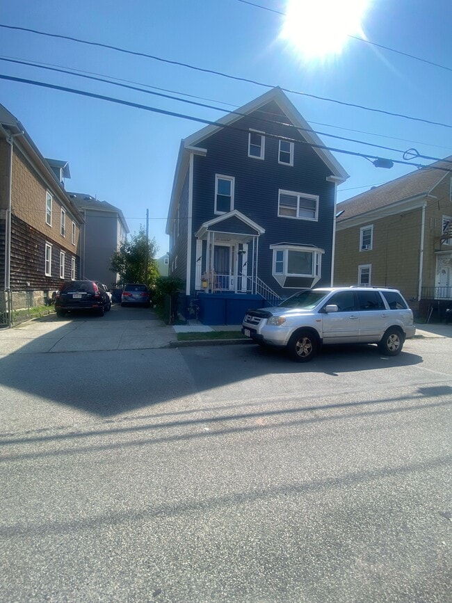 Photo - 128 Purchase St Unit 3