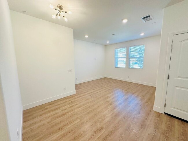 10964 Roble St Unidad 2