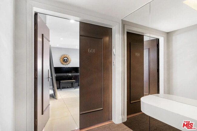 Photo - 121 S Palm Dr Unit 601