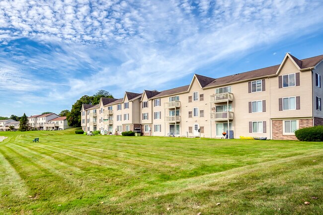 Lake of the Hills Apartment Homes