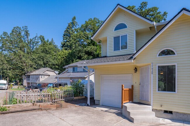 Half off September rent!! Beautiful 2 bedr... - Townhome Rental in ...