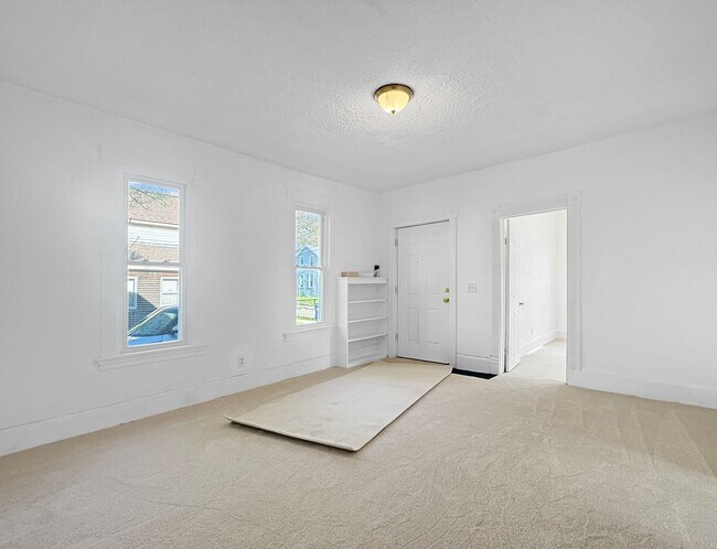 Photo - 728 Baxter St SE Unit 1