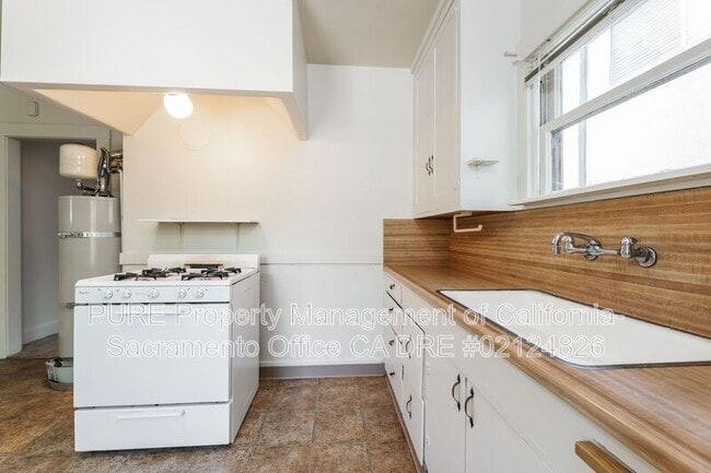 Photo - 2625 D St