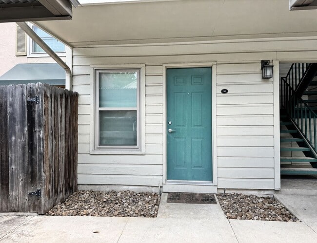 Building Photo - Single-level living on ground floor | Fresh paint (July 2026) | 2 carports | Community Pool...