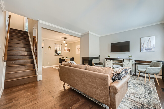 Photo - 922 South Paca St Townhome