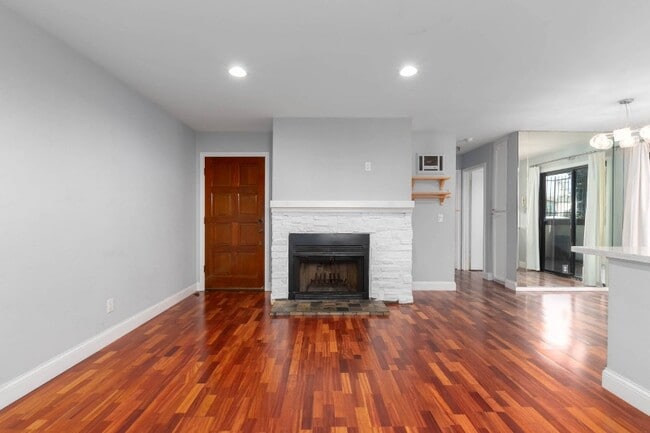 Photo - 4415 38th St Unit 1