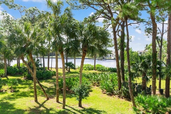 Building Photo - 2101 Marina Isle Way Unit 203