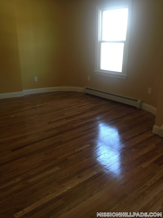 Photo - 1953 Columbus Ave Unidad 3