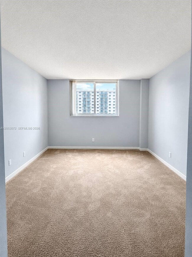 Photo - 19380 Collins Ave Unit 910