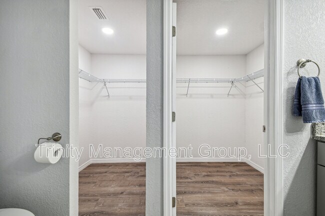 380 Jeru Blvd Unit 5