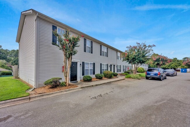 White Oak Apartments
