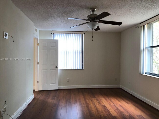 Photo - 14301 N Kendall Dr Unit 309B