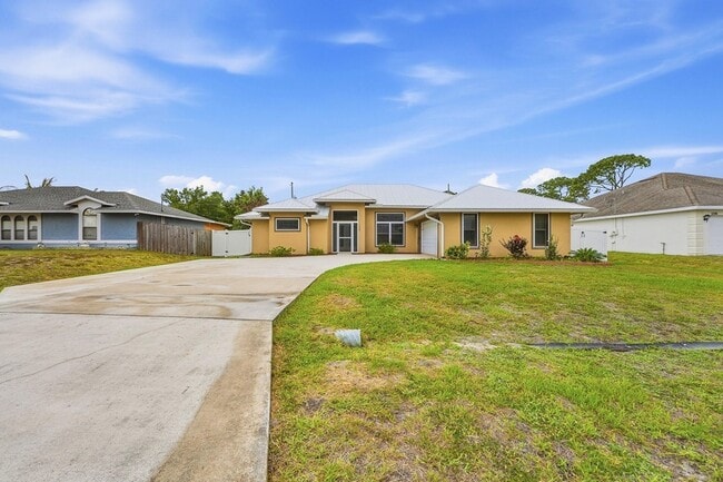 Photo - 1280 SW Kalevala Dr