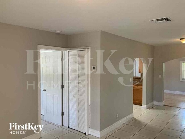 Photo - 630 NW 67th Terrace