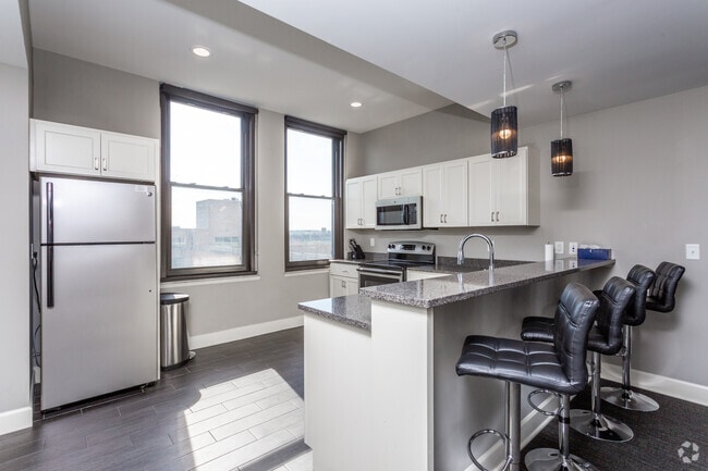 2BR 1,211 SF - Kitchen