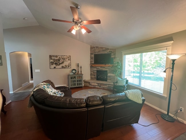 Photo - 2281 N 1420 W