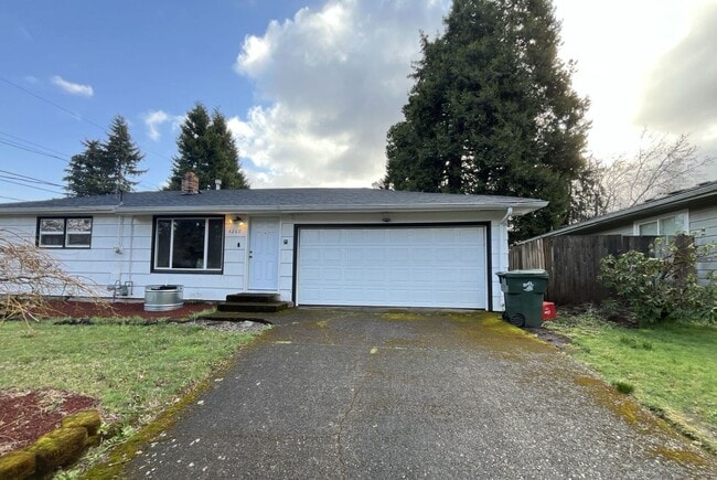 Building Photo - 3Bd/1Ba Single Story House - Available to View!