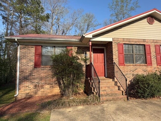 Building Photo - 2 Bedroom 1 Bath Duplex, 1 level