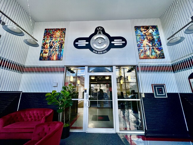 The Regency at 200 Elm