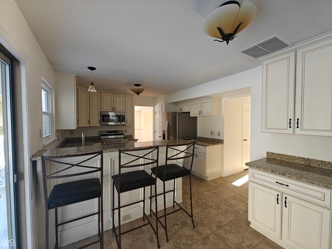 Photo - 1157 Aqueduct Way