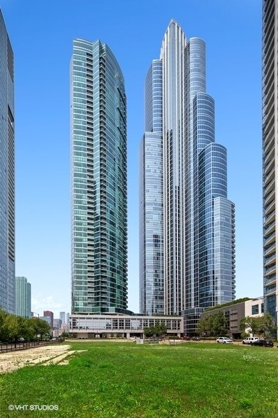 Photo - 1201 S Prairie Ave (Chicago, IL)