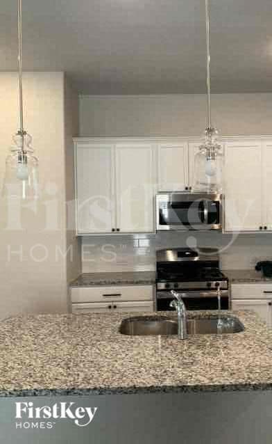 Photo - 3361 Duncan Way