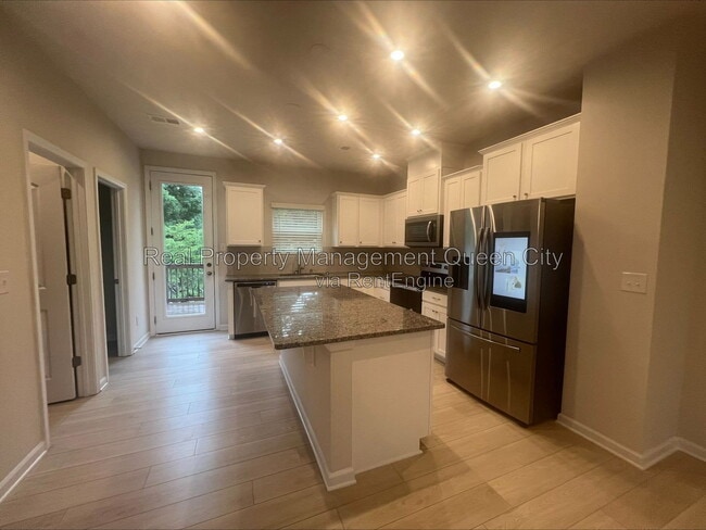 Photo - 2407 Lazette Dr
