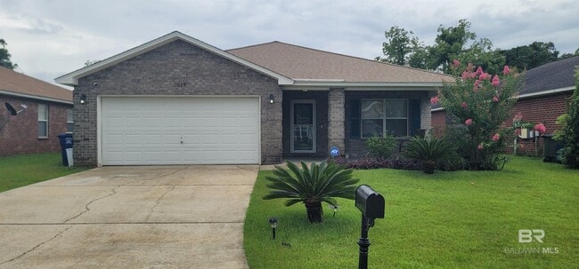 Photo - 1008 Summerton Dr House