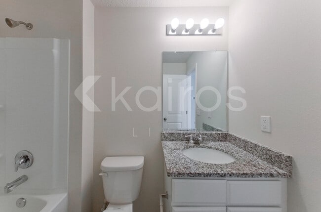 Photo - 1244 W Hanover Ln