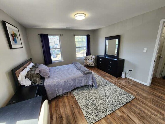 37 Howard Ct Unidad 3 - Master Bedroom