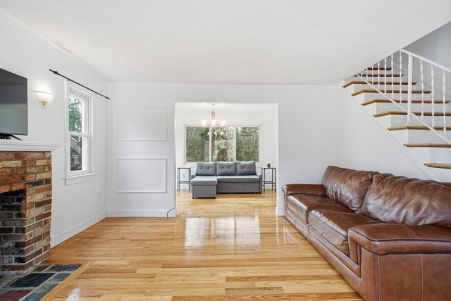 Photo - 724 Linwood St