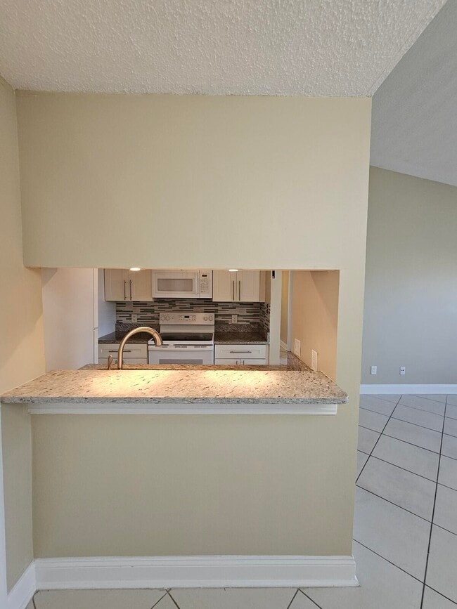 Photo - 2317 N Congress Ave Unidad 33