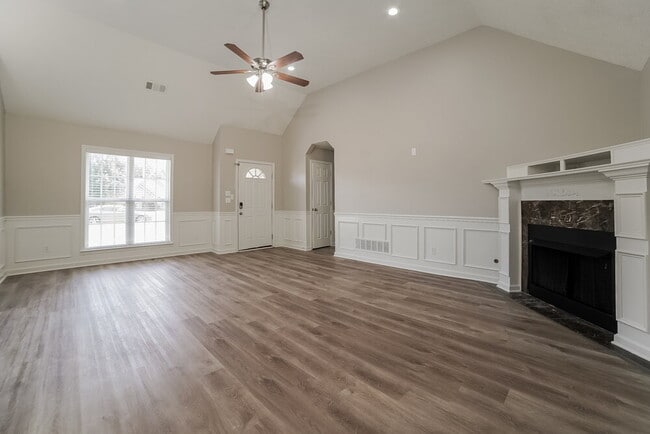 Photo - 7578 Woodshire Dr