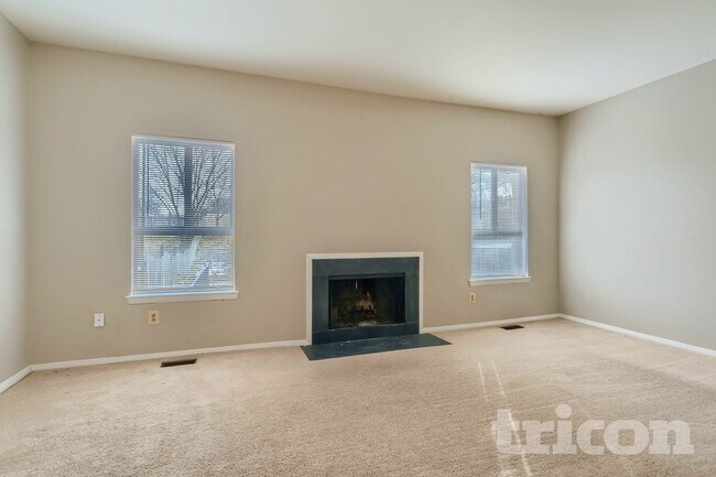 26 Romanoff Ct