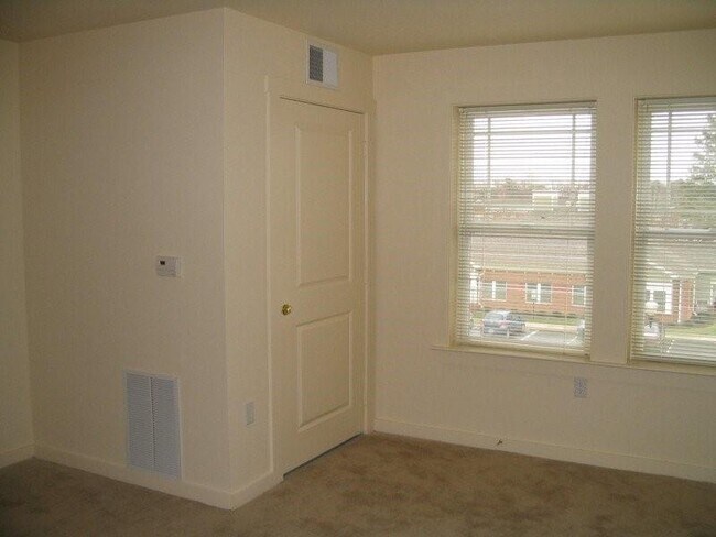 Photo - 7101 Bensley Commons Ln