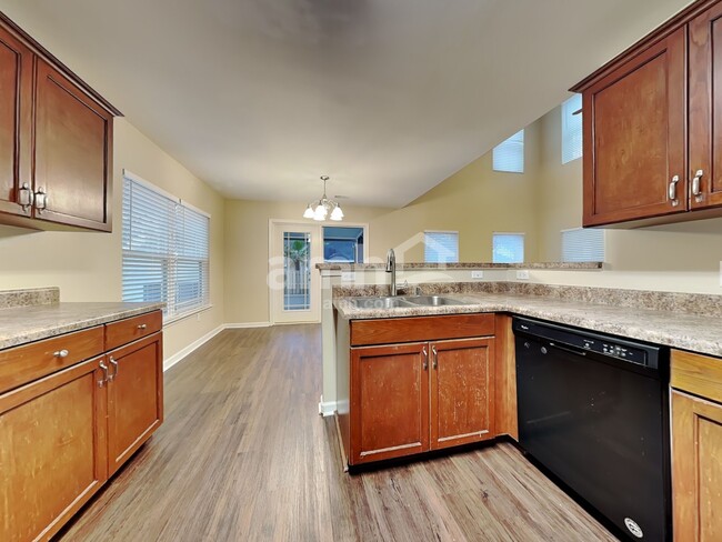 Photo - 80 Summer Hill Way