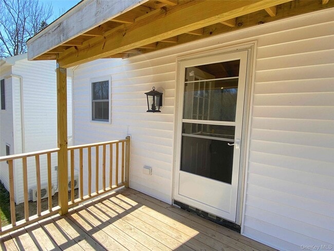 Photo - 230 NY-32 N Unit 2