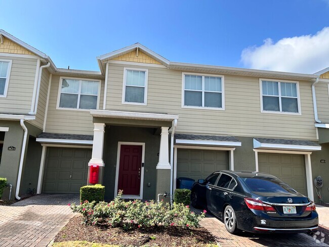 Building Photo - Pond view!!  3Bed/2.5Bath/1car Garage Town... Rental