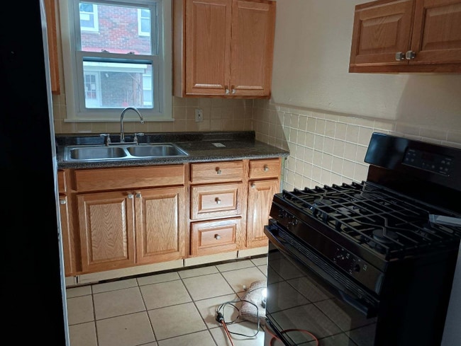 Photo - 4250 E Allen St Unidad 2