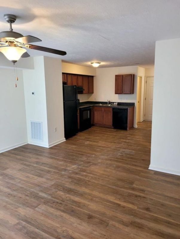 Photo - 120 Corvette View Ct