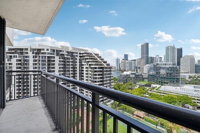 Photo - 540 Brickell Key Dr Unit 1807