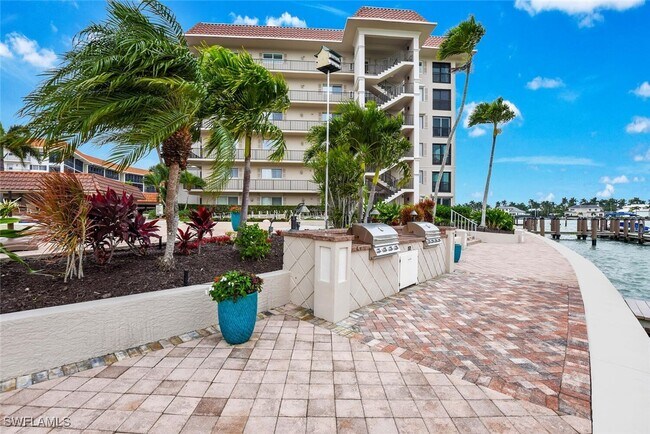 Photo - 222 Harbour Dr Unit 403