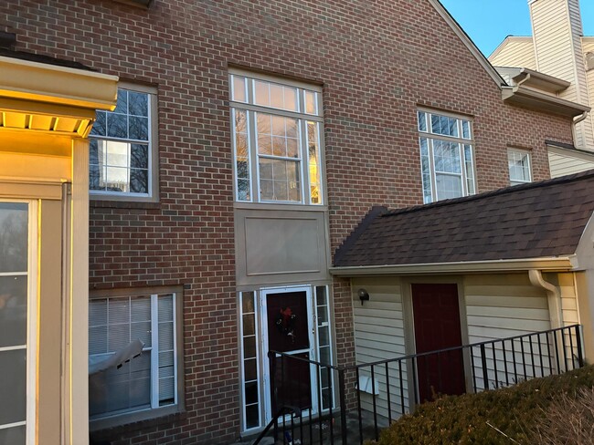 Building Photo - 1112 Windemere Ct