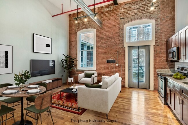 Building Photo - 1350 Rosa L Parks Blvd Rental