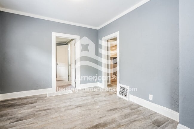 Photo - 1165 E Indiana Ave