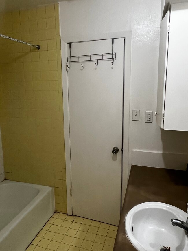 Photo - 608 W Alice Ave Unit 608A